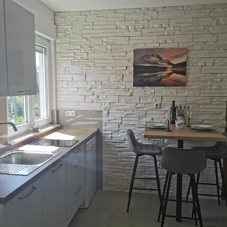 Okrug Gornji 17032c *