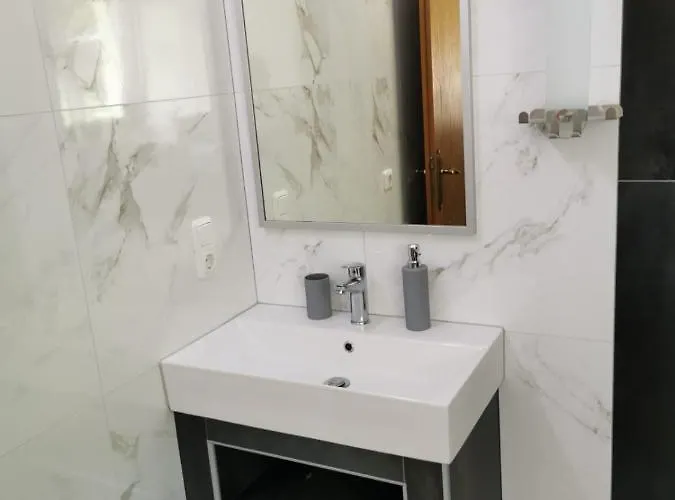 Okrug Gornji 17032c *