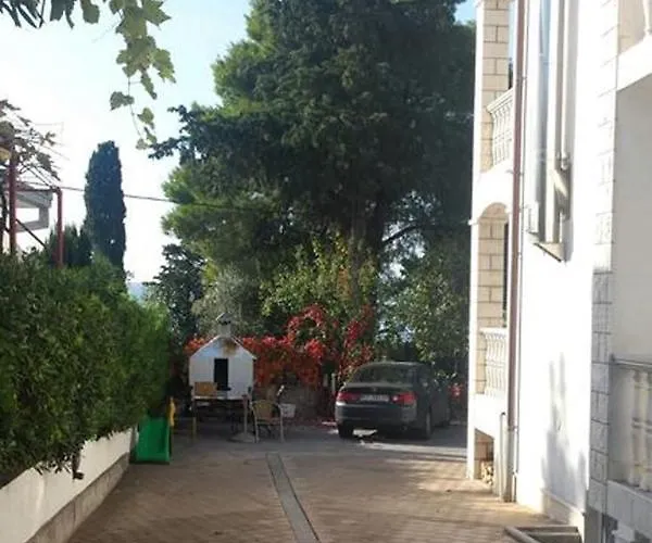 Okrug Gornji 17032c * Trogir